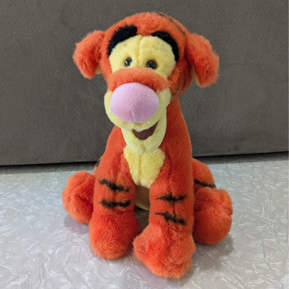 Disney Store Tigger Sitting Plush Winnie the Pooh Stuffed Animal 10" Vintage